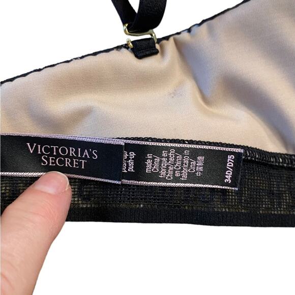 Victoria’s Secret Very Sexy Push Up Bra Black Lace 34D - Picture 6 of 8